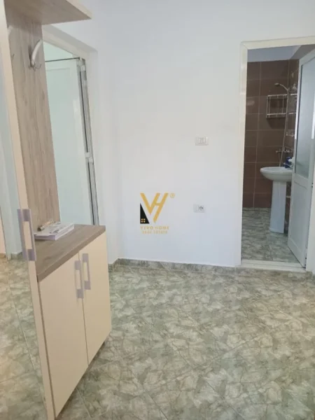 Tirane, jepet me qera apartament 2+1+Ballkon Kati 2, 100 m² 500 € (ASTIR)