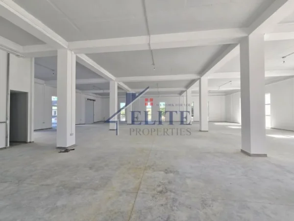 Tirane, jepet me qera magazine Kati 0, 1.500 m² 5.250 € (Prush)