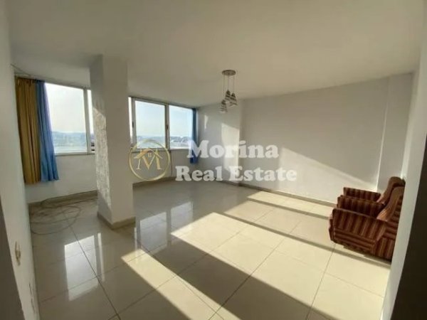 Tirane, jepet me qera apartament 2+1 Kati 8, 110 m² 450 € (Komuna e Parisit)
