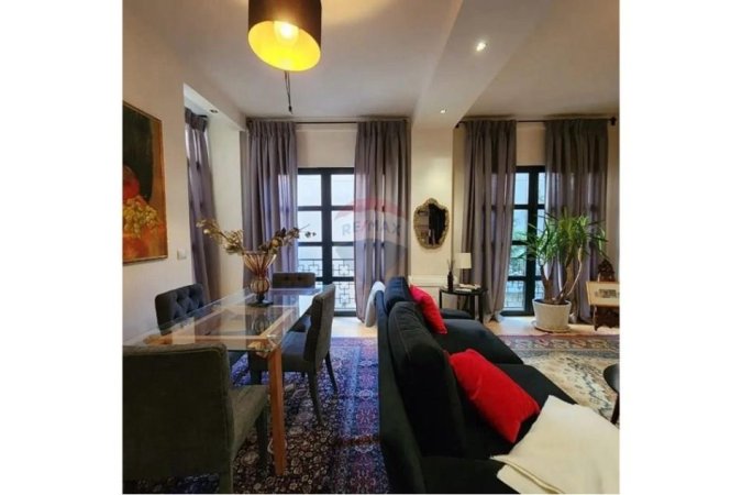 Tirane, jepet me qera apartament 2+1+Ballkon , 100 m² 730 € (Kodra e Diellit)