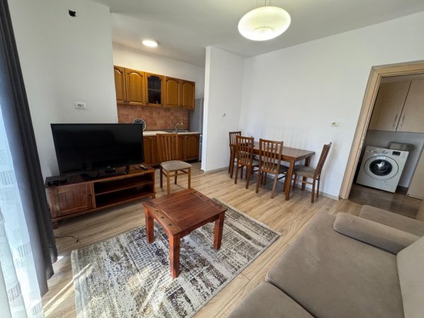 📣 QERA Apartament 2+1 📍 Xhamllik, Prane "Rosmann Lala" ✨ 💶 Cmimi 50.000 Leke