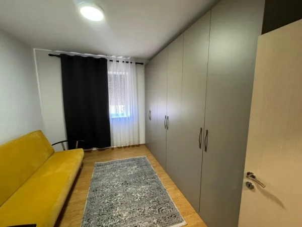 📣 QERA Apartament 2+1 📍 Xhamllik, Prane "Rosmann Lala" ✨ 💶 Cmimi 50.000 Leke