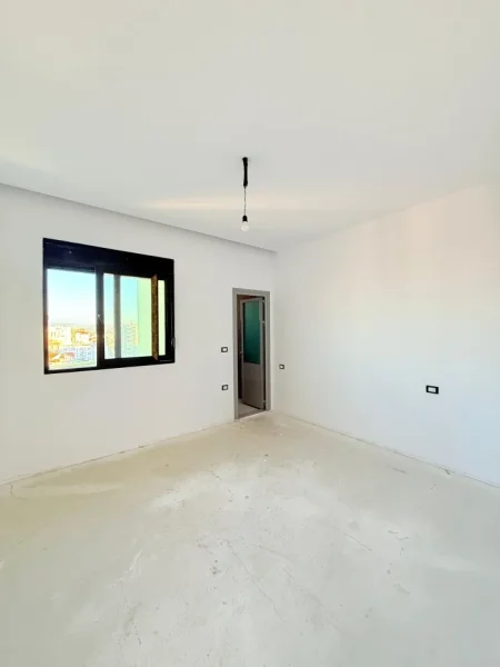Fier, shitet apartament+verande | Penthouse 2+1+Aneks+Ballkon , 120.000 € 