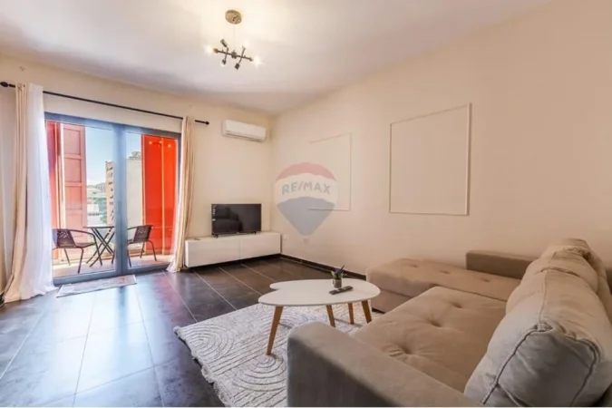 Tirane, jepet me qera apartament 1+1+Ballkon , 70 m² 1.050 € (Rruga e Kavajes)