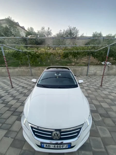 Tirane, Shitet nderrohet Nafte, e bardhë Klima 260.000 km 7.500 €