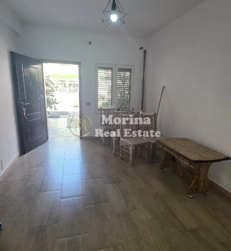 Tirane, jepet me qera apartament 1+1 Kati 1, 90 m² 400 € (Rruga Besa)