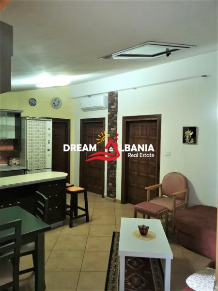 Tirane, jepet me qera apartament 2+1 , 85 m² 380 € (tek Universiteti Zoja e Keshillit te mire)