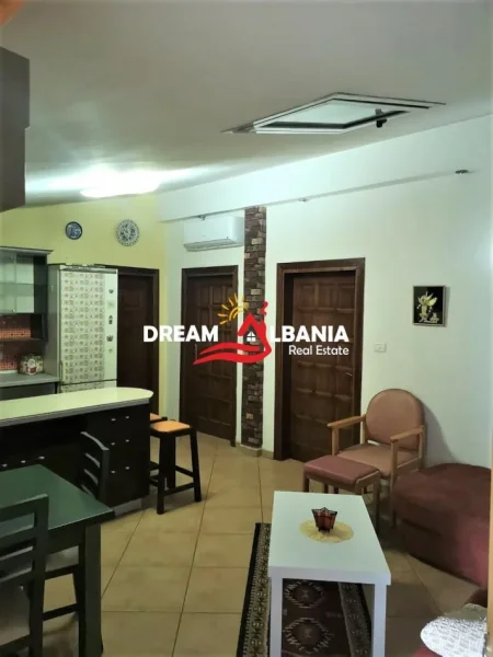 Tirane, jepet me qera apartament 2+1 , 85 m² 380 € (tek Universiteti Zoja e Keshillit te mire)