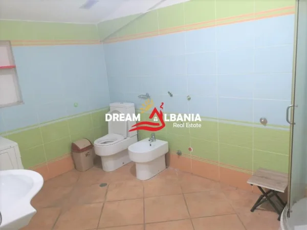 Tirane, jepet me qera apartament 2+1 , 85 m² 380 € (tek Universiteti Zoja e Keshillit te mire)