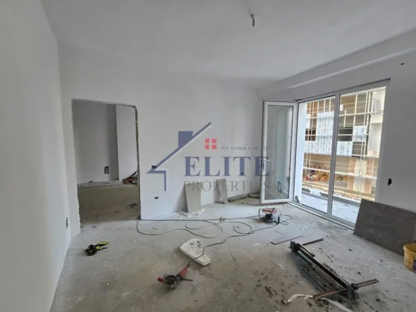 Tirane, shitet apartament 1+1+Ballkon Kati 1, 62 m² 56300 € (Bulevardi Donald Trump)