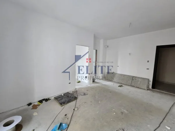 Tirane, shitet apartament 1+1+Ballkon Kati 1, 62 m² 56300 € (Bulevardi Donald Trump)