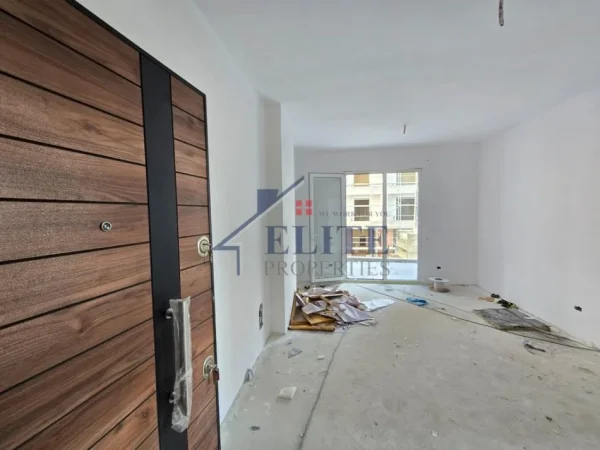 Tirane, shitet apartament 1+1+Ballkon Kati 1, 62 m² 56300 € (Bulevardi Donald Trump)