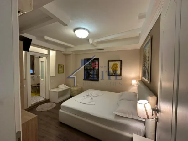 Tirane, jepet me qera apartament 1+1 Kati 1, 55 m² 550 € (Xhamia e Tabakeve)