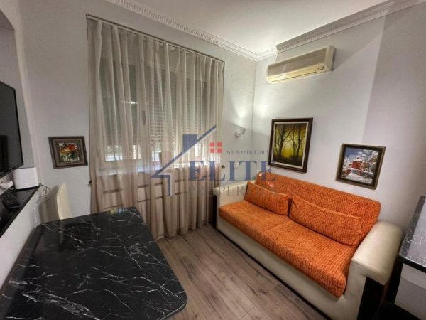 Tirane, jepet me qera apartament 1+1 Kati 1, 55 m² 550 € (Xhamia e Tabakeve)