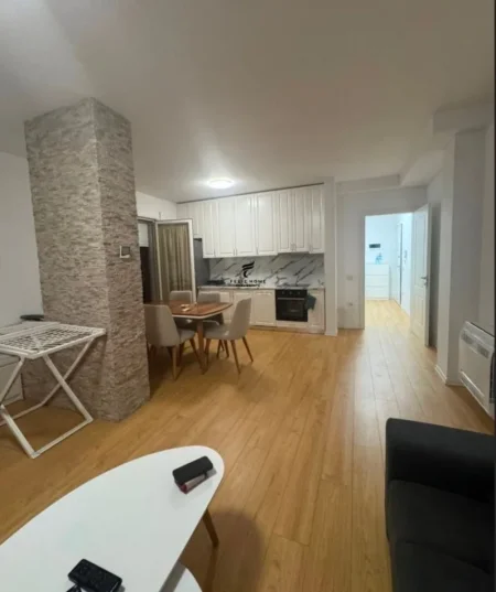 Tirane, jepet me qera apartament 1+1 Kati 2, 81 m² 600 € (RRUGA TEODOR KEKO)