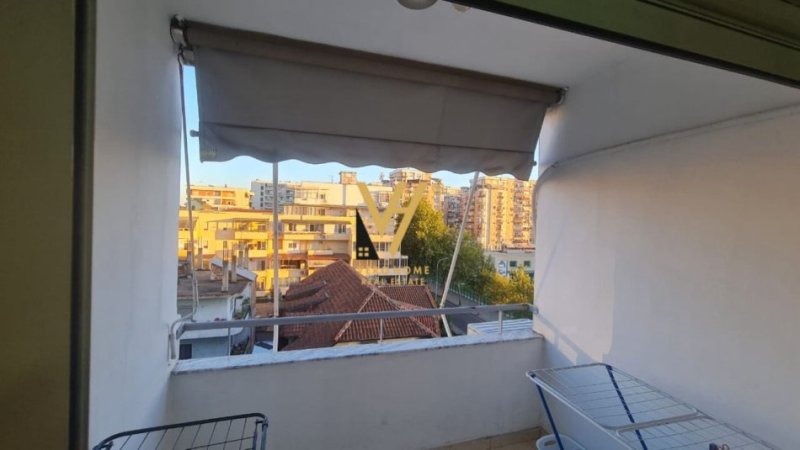 Tirane, jepet me qera apartament 3+1+Ballkon Kati 4, 110 m² 800 € (DON BOSCO)