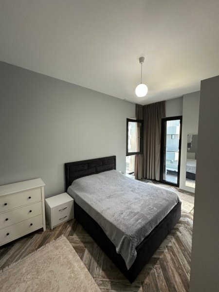 Tirane, jepet me qera apartament 3+1 Kati 5, 120 m² 1.200 € (SQUARE 21)