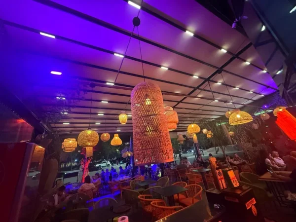 Vlore, okazion Shitet Tenda Pergola + Pedana e sapo cmontuar. Shume pak muaj e perdorur. 80m2 4.500 €