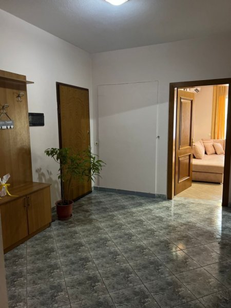 Tirane, jepet me qera apartament 2+1+Ballkon Kati 3, 90 m² 700 € (Bllok , rruga dora d&#039;istria)