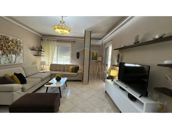 Durres, shitet apartament 1+1 Kati 2, 140.000 € 