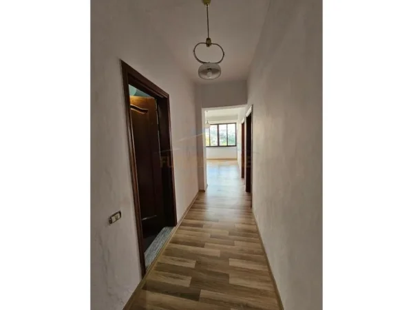 Durres, shitet apartament 2+1 , 130.000 €