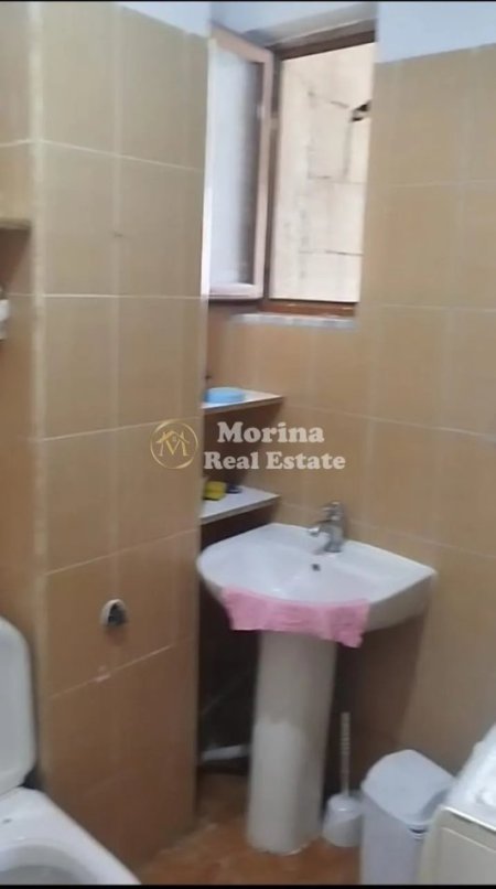 Tirane, jepet me qera apartament 2+1 Kati 7, 100 m² 300 € (Fresku)