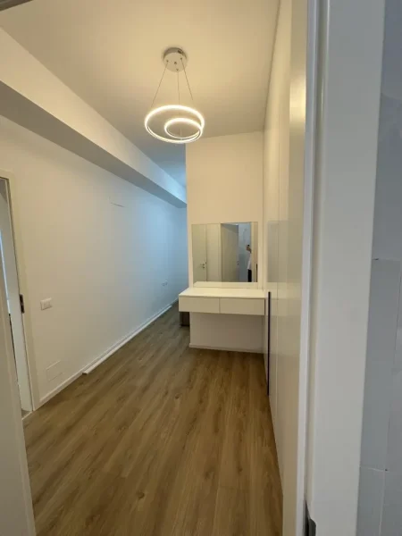 Tirane, jepet me qera apartament 2+1 Kati 3, 86 m² 500 € (ali demi)