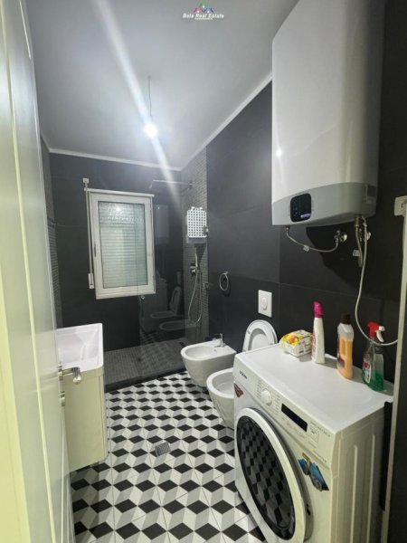 Tirane, jepet me qera apartament 1+1+Ballkon Kati 2, 81 m² 550 € (TEODOR KEKO)