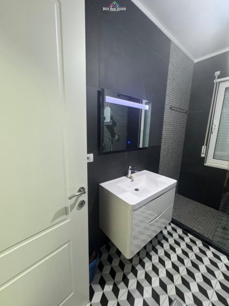 Tirane, jepet me qera apartament 1+1+Ballkon Kati 2, 81 m² 550 € (TEODOR KEKO)