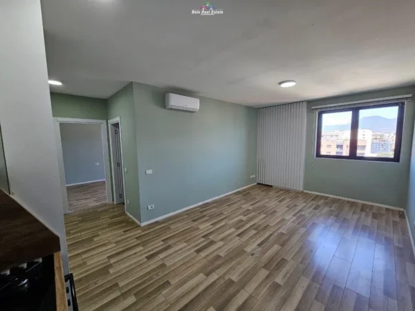 Tirane, jepet me qera zyre Kati 8, 66 m² 400 € (TEODOR KEKO)