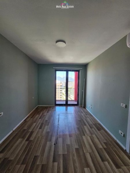 Tirane, jepet me qera zyre Kati 8, 66 m² 400 € (TEODOR KEKO)