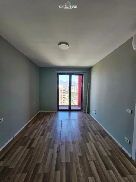 Tirane, jepet me qera zyre Kati 8, 66 m² 400 € (TEODOR KEKO)