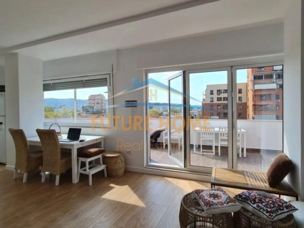 LOFT PER SHITJE NE MYSLYM SHYR