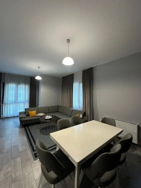 Tirane, jepet me qera apartament 3+1+Ballkon Kati 5, 120 m² 1.200 € (Square21)