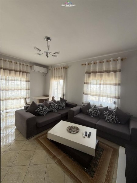 Tirane, jepet me qera apartament 2+1 Kati 5, 90 m² 65.000 leke te reja  (frosina plaku)