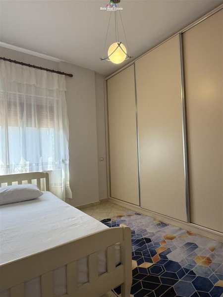 Tirane, jepet me qera apartament 2+1 Kati 5, 90 m² 65.000 leke te reja  (frosina plaku)