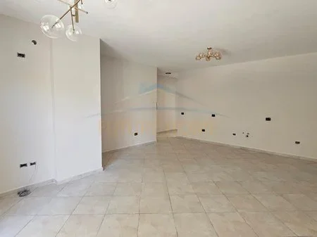 Durres, shitet apartament 2+1 Kati 1, 138.000 € 