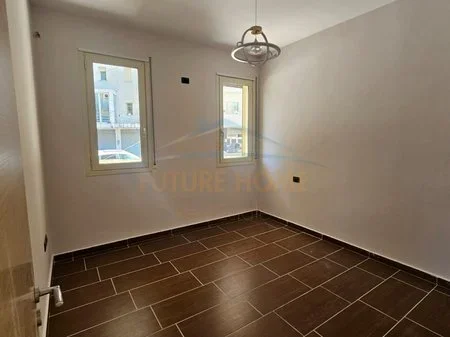 Durres, shitet apartament 2+1 Kati 1, 138.000 € 