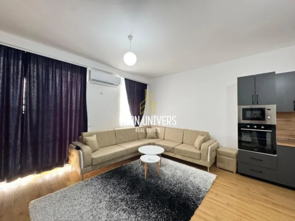 Tirane, jepet me qera apartament 2+1+Ballkon Kati 4, 115 m² 60,000 ALL (pranë Vilës L, Astir)