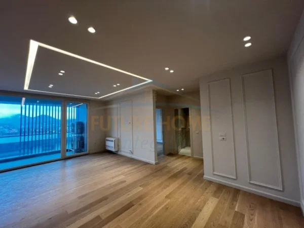 SHITET APARTAMENT 3+1+GARAZH PRANE PALLATIT TE BRIGADAVE