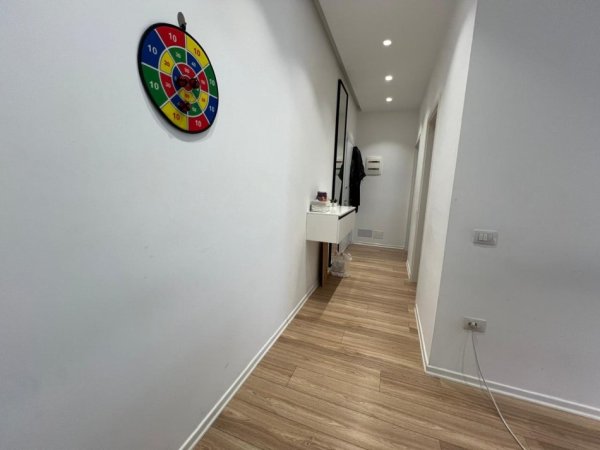 Tirane, jap me qera apartament 2+1+Ballkon , 100 m² 730 € (rruga artan lenja)