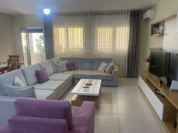 Tirane, shitet apartament 2+1 Kati 7, 116 m² 150.000 € (Yzberisht, Rruga Besim Alla)