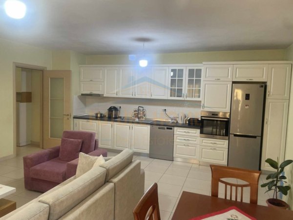 Tirane, shitet apartament 2+1 Kati 7, 116 m² 150.000 € (Yzberisht, Rruga Besim Alla)