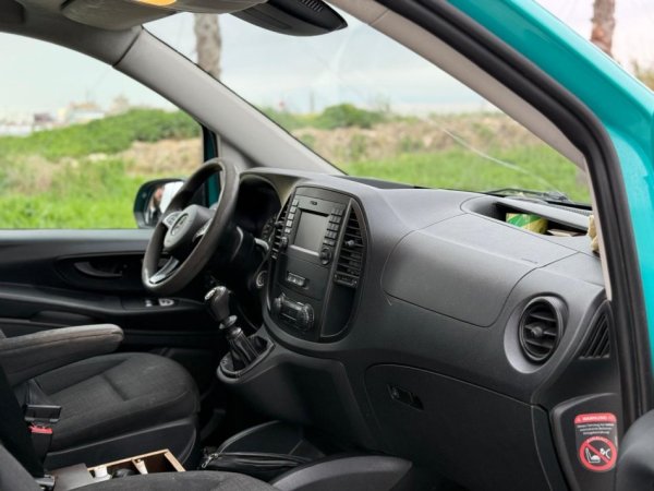 Lushnje, shes Mercedes Benz Vito Nafte, manuale 13.500 €