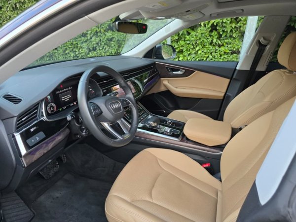 Tirane, Shes Audi Q8 Benzin Super Okazion 100k km 39.500 €