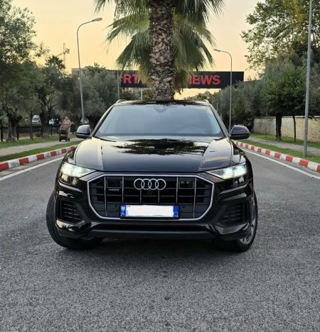 Tirane, Shes Audi Q8 Benzin Super Okazion 100k km 39.500 €