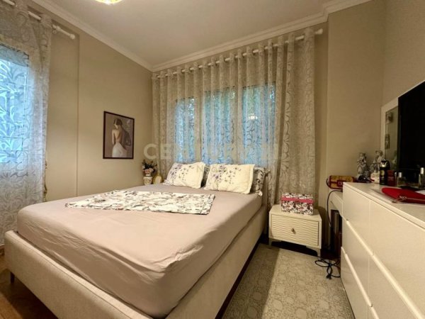 Tirane, shitet apartament 3+1+Aneks+Ballkon Kati 3, 123 m² 265.000 € (Kopshti Botanik)