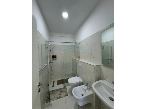 Tirane, jepet me qera apartament 2+1 Kati 3, 98 m² 600 € (Asl2,Porcelan Tirane)