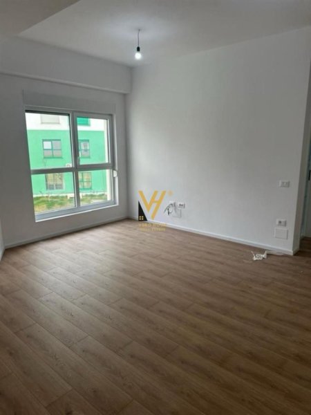 Tirane, jepet me qera apartament 1+1+Ballkon Kati 3, 60 m² 400 € (ALI DEMI)