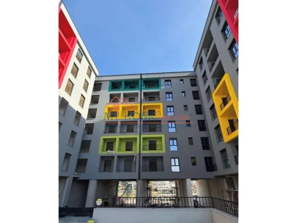 Tirane, shitet apartament 2+1+Ballkon Kati 3, 101 m² 106.995 € (Paskuqan)